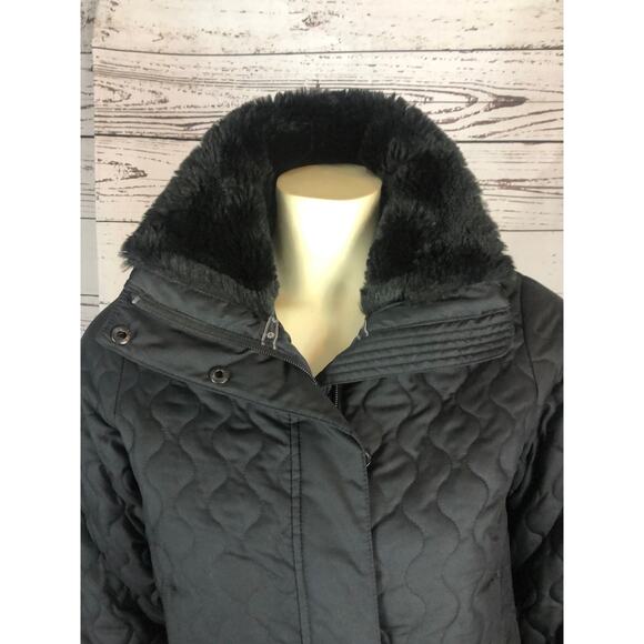 Marmot “St Moritz” Black Quilted Puffer Coat with faux Fur Collar size small - Picture 5 of 12